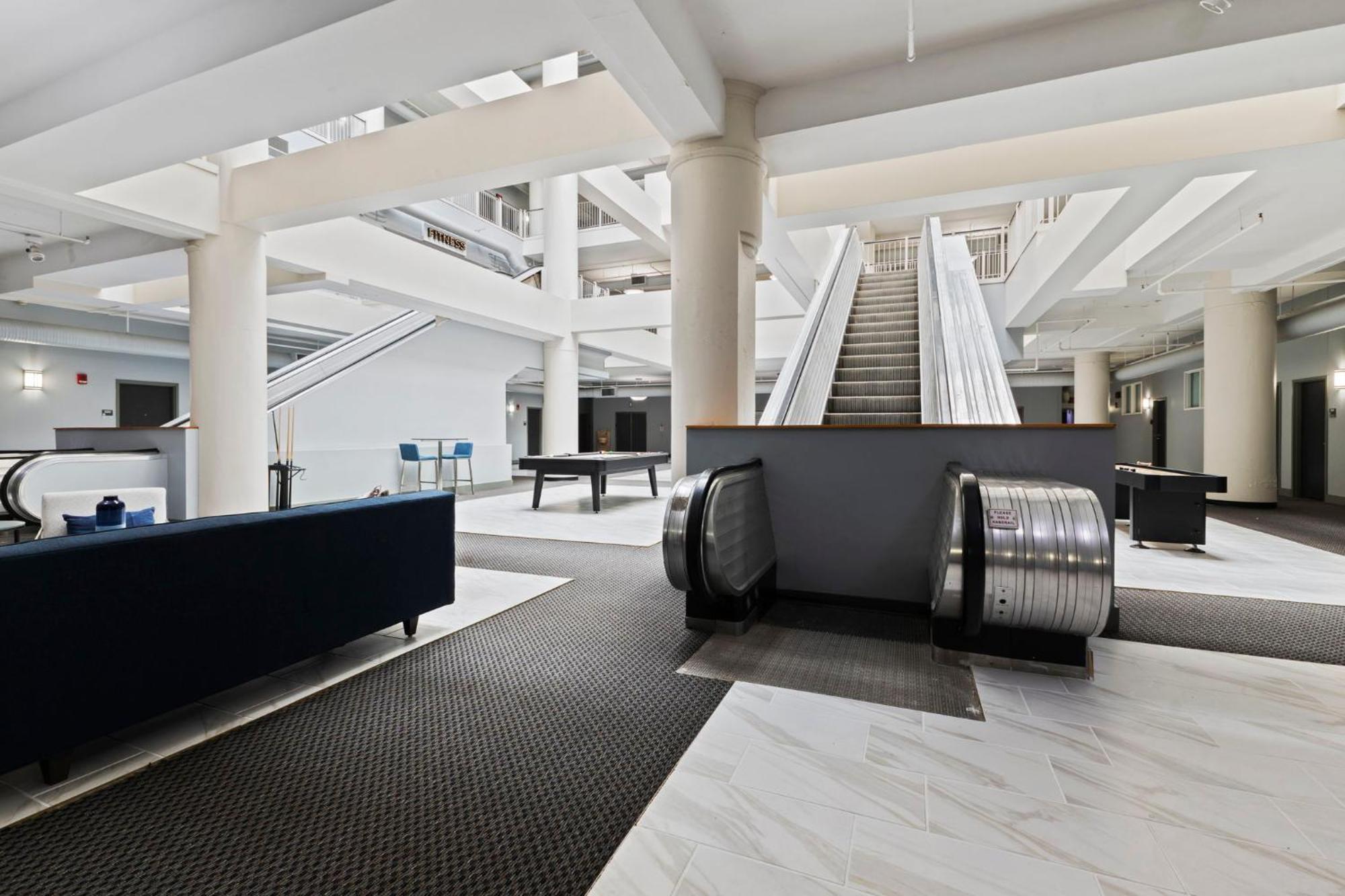 Indy Urban Stay - Skywalk - Sleeps 8 - Downtown - Stadium Indianápolis Exterior foto